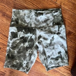 Lululemon 8” Align Bike Shorts